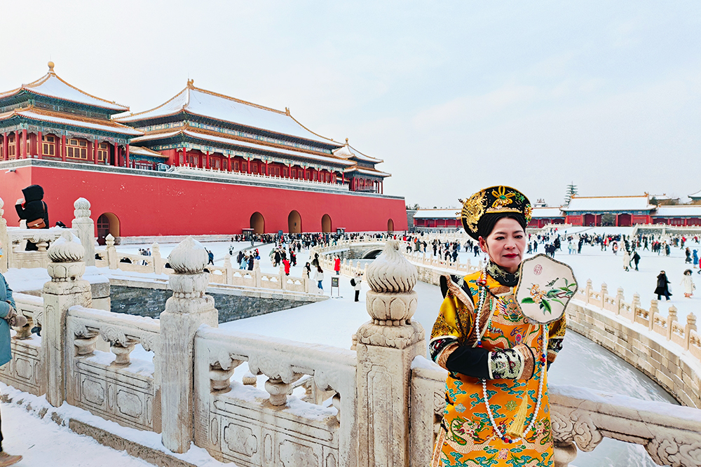 Tour 3  ,  Tiananmen Square . Forbidden City . Temple of Heaven