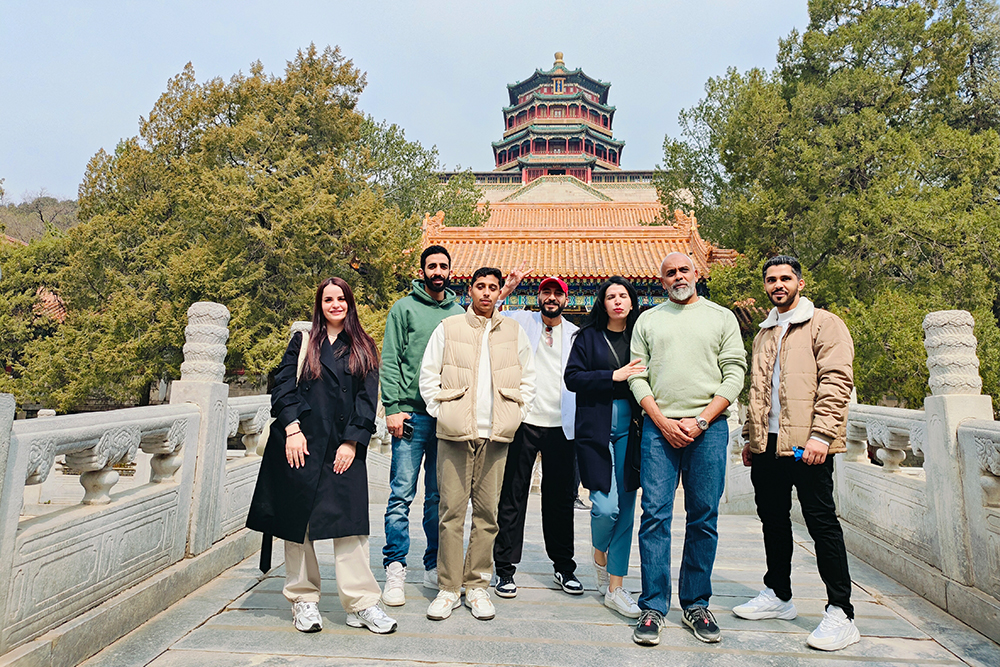 Tour 4 ,  Panda house . Summer Palace . Pearl factory . Olympic Center . Take a rickshaw go through hutong and visit a local family .  Yandaixiejie Hutong and Houhai lake .